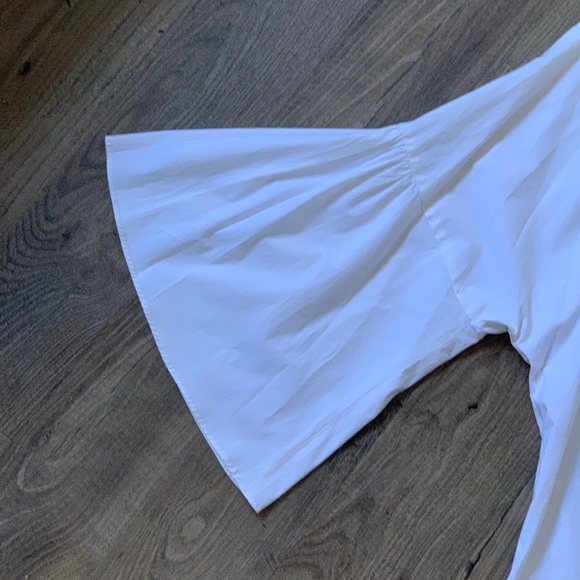 Vince Camuto NWT Bell-sleeve Blouse - Picture 7 of 7